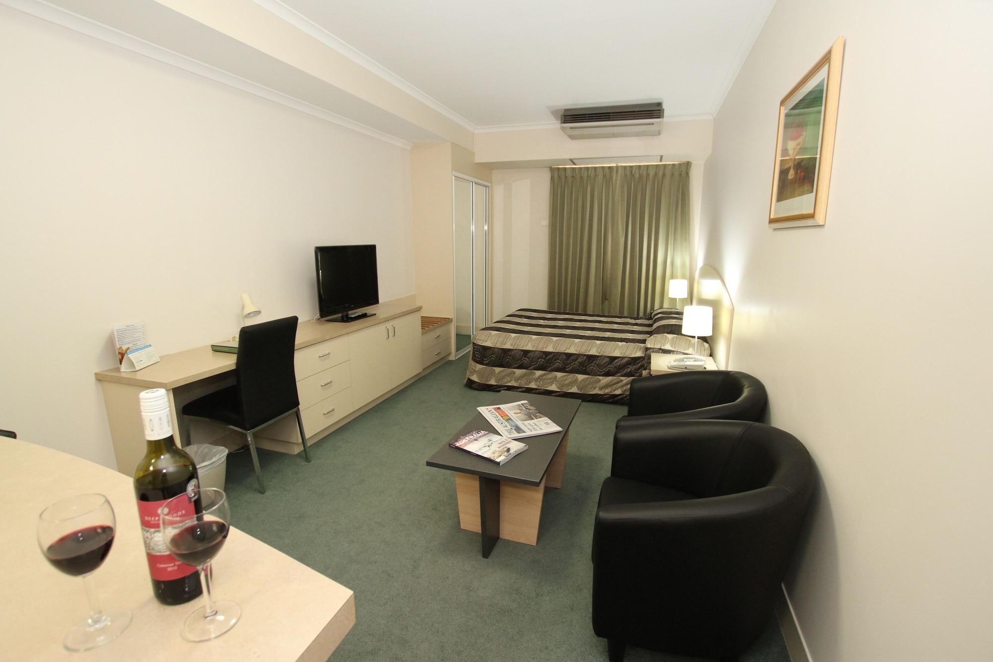 Comfort Inn & Suites Goodearth Perth Exterior photo