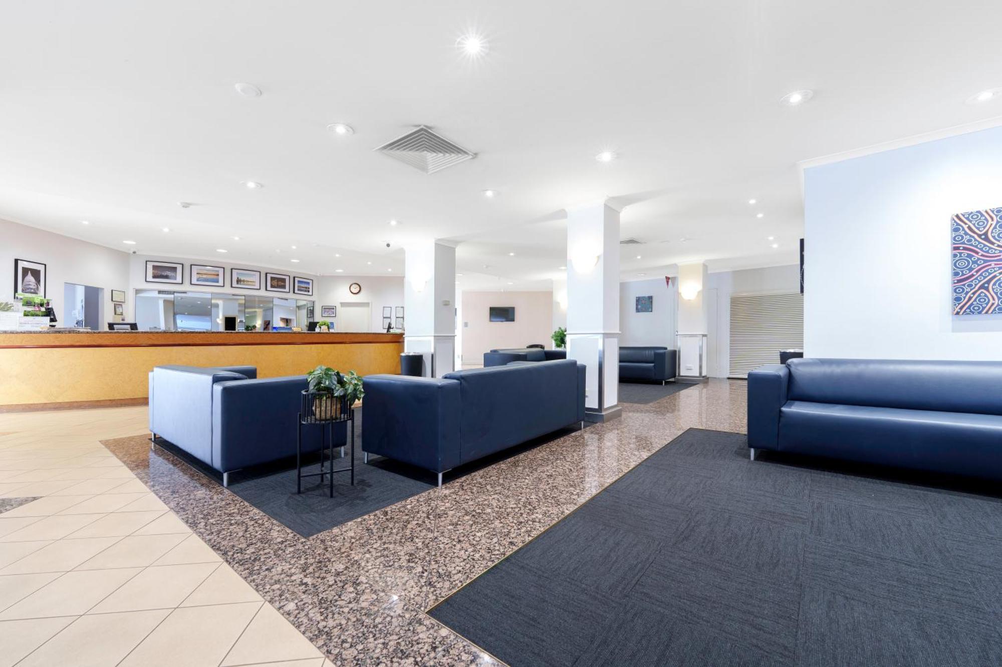 Comfort Inn & Suites Goodearth Perth Exterior photo